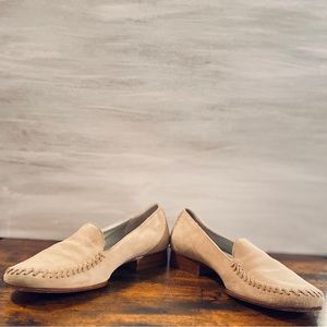 Saks Fifth Avenue | Leather Loafer | Womens | size 5B | Tan